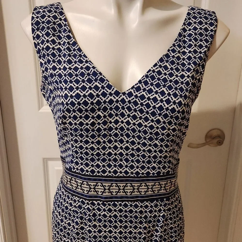Tory Burch dress size 8, blue and white